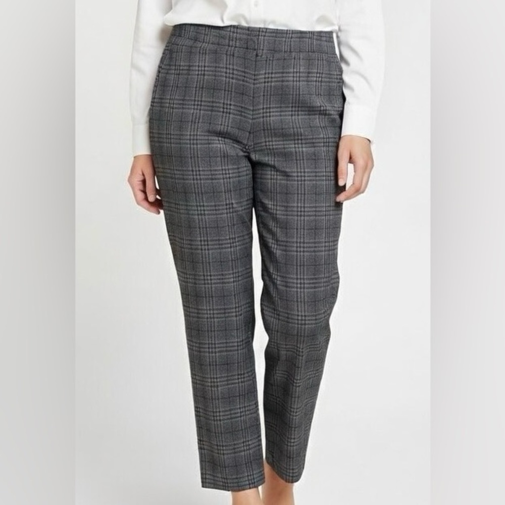 Zac & Rachel Women's Black and Gray Checkered Trousers